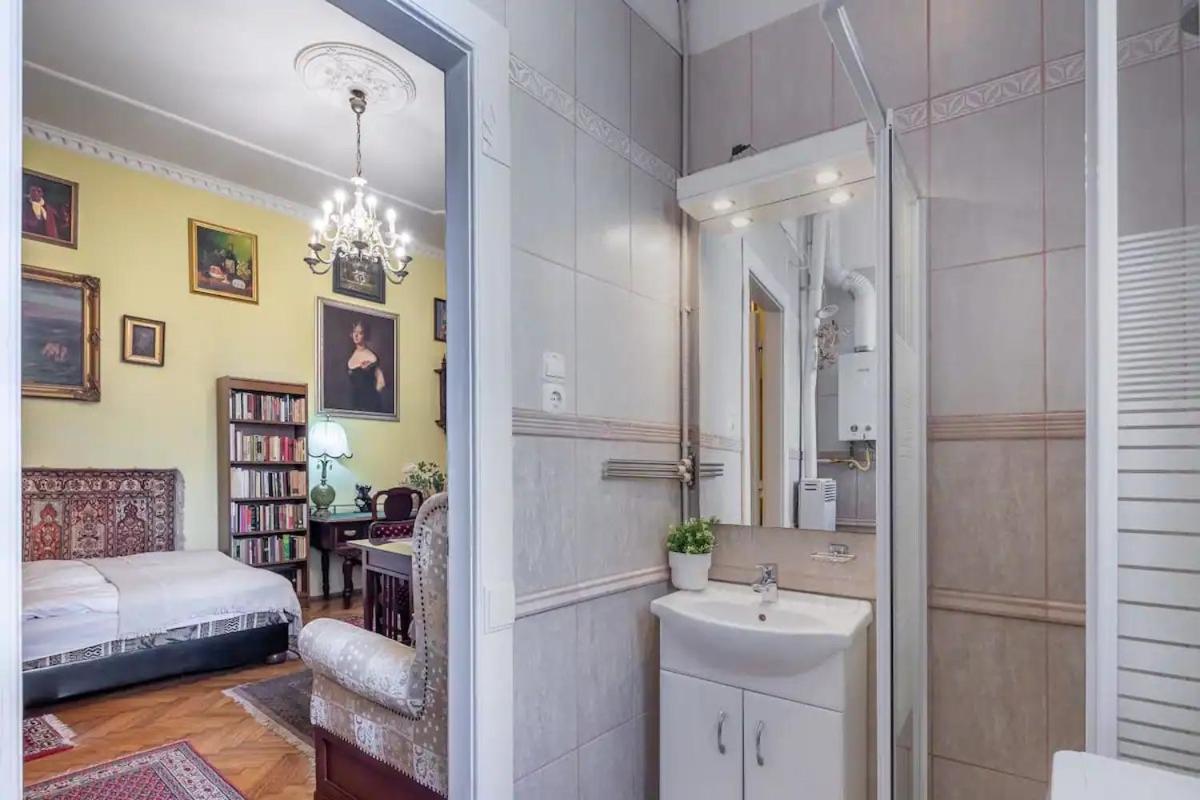 Central Market Apartment Будапеща Екстериор снимка